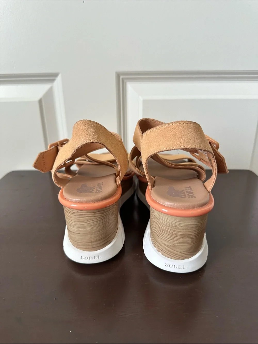 SOREL Joanie III Beige Strappy Platform Sandals Shoes Size 7.5
